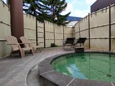 ◆露天風呂～屋外にもととのいイスご用意しています