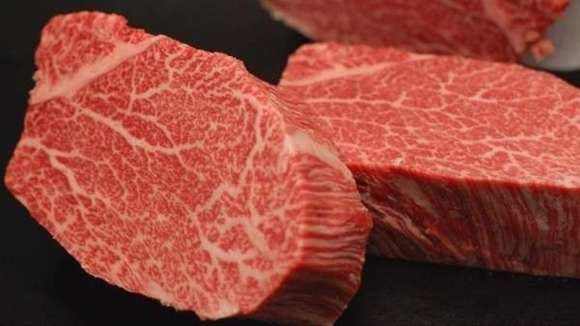 お肉グレードアップ！希少部位で柔らかな上質フィレステーキ