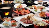 【ゴロゴロ肉味噌鍋】白いスープをまとったジューシーなステーキ。
