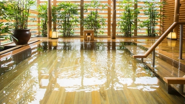 【露天風呂】鬼怒川の流れと心地よい風を感じながら