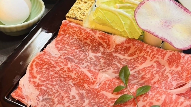 【ご夕食】群馬県産黒毛和牛のすき焼き風仕立ての味噌鍋がメインの四季会席