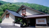 玄関（爽やかな風の吹く夏の谷川）