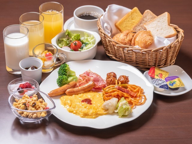 朝食バイキング