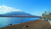 ○山中湖と富士山