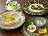【鉄板焼】コース料理一例。旬の食材を厳選し、一品一品心を込めてご提供します。