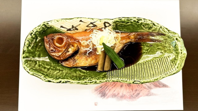 ご当地ブランド！「金目鯛付」　脂ののった肉厚な身が絶品♪　【1泊2食】