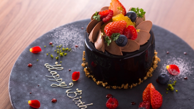 竹炭ショコラのチョコレートケーキ（イメージ）
