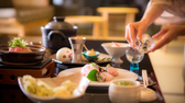 和室にご宿泊の場合、夕食をお部屋食も可能です（部屋食専用プラン利用）