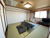 和室８畳（定員３名）