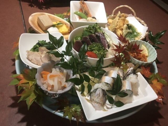 ｸﾓﾉｳｴ「皿鉢料理」