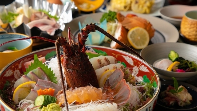夕食一例(伊勢えびプラン)