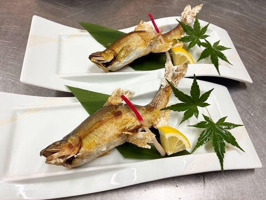 鮎のシンプル塩焼き！これが食べたいのお声も多いです♪