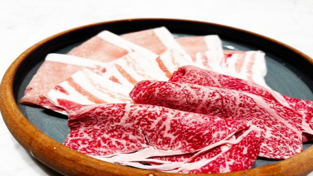 黒毛和牛も鹿児島黒豚も味わえる！食べ比べしゃぶしゃぶ会席