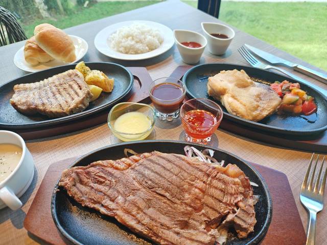 ステーキディナー