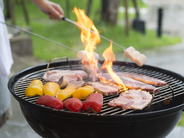 お部屋のテラスでBBQをお楽しみいただけます
