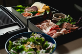 【In-Room Dining】インルームダイニングで楽しむ石垣牛焼肉は、旅の夜を彩る一品。